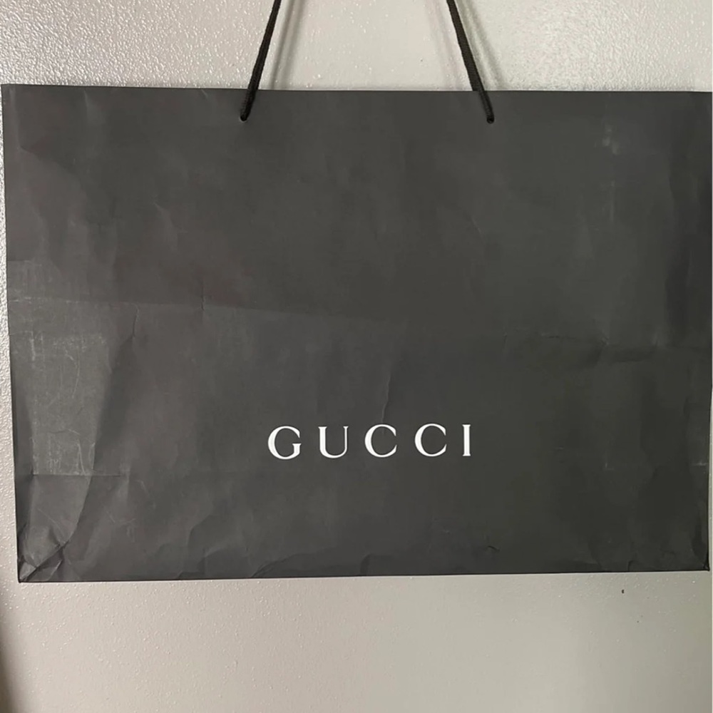 Gucci shopping bag